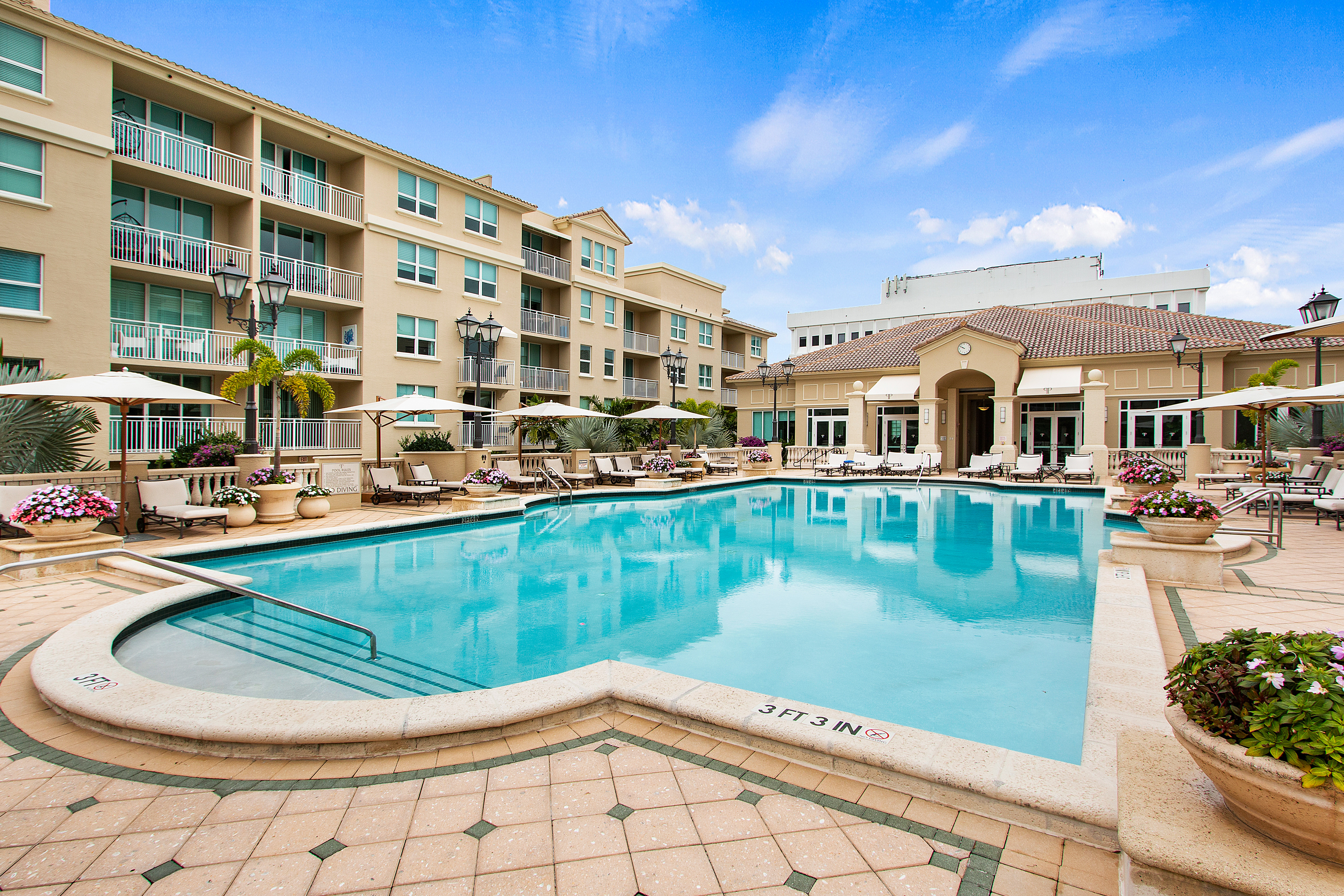 Palmetto Place Condos For Sale 99 SE Mizner Blvd, Boca Raton Florida